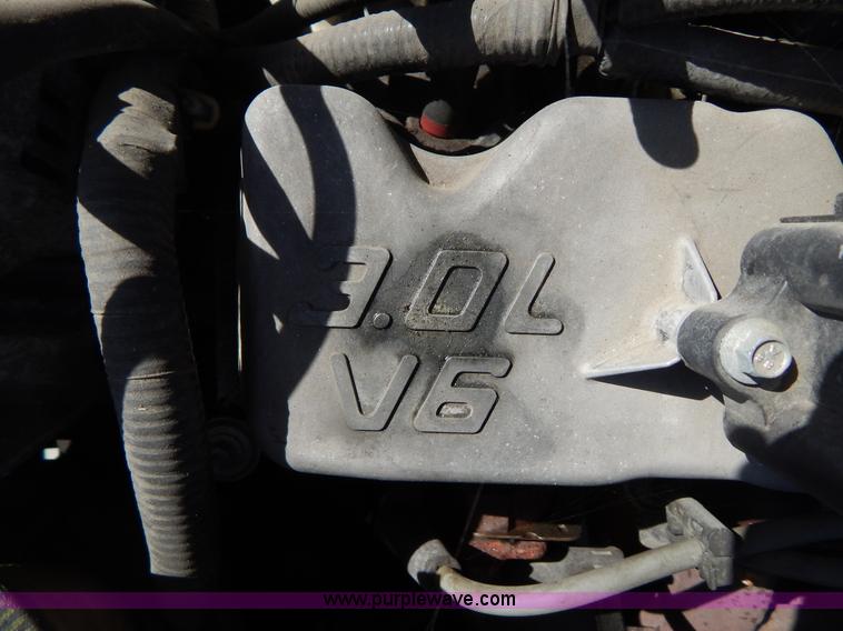 image for item I1072 2003 Ford Taurus SE