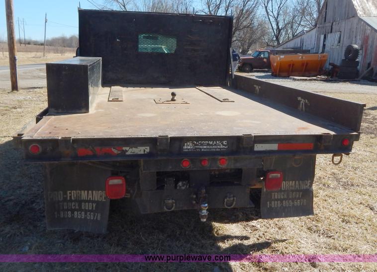image for item I1117 1999 Ford F450 flatbed truck