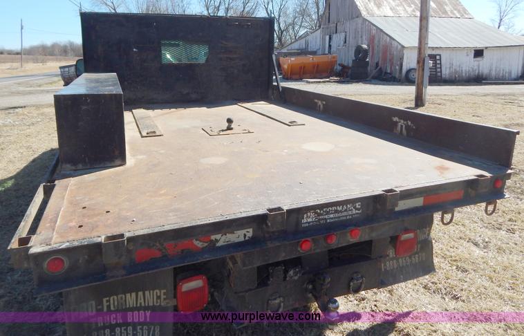image for item I1117 1999 Ford F450 flatbed truck