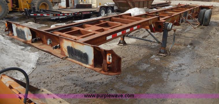 image for item I1140 1991 Wabash pipe dolly trailer