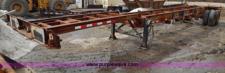 image for item I1140 1991 Wabash pipe dolly trailer