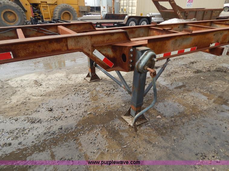 image for item I1140 1991 Wabash pipe dolly trailer