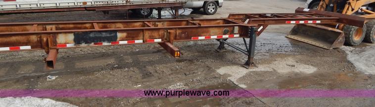 image for item I1140 1991 Wabash pipe dolly trailer