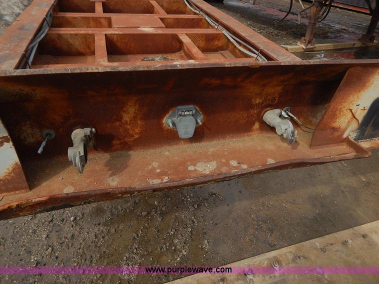 image for item I1140 1991 Wabash pipe dolly trailer