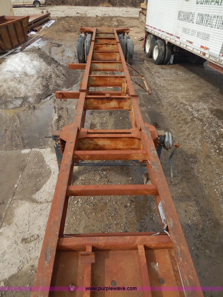 image for item I1140 1991 Wabash pipe dolly trailer