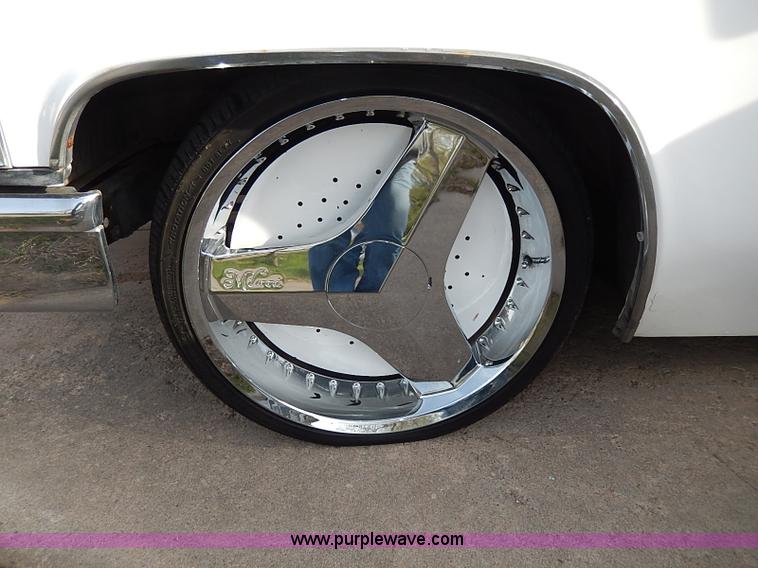 image for item I3686 1969 Cadillac DeVille convertible