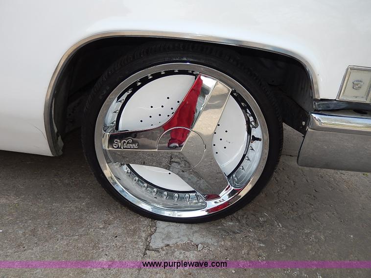 image for item I3686 1969 Cadillac DeVille convertible