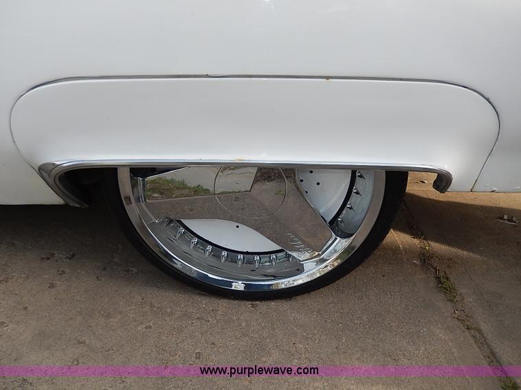 image for item I3686 1969 Cadillac DeVille convertible