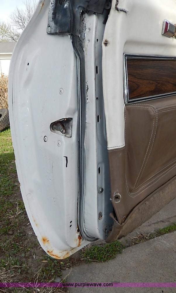 image for item I3686 1969 Cadillac DeVille convertible