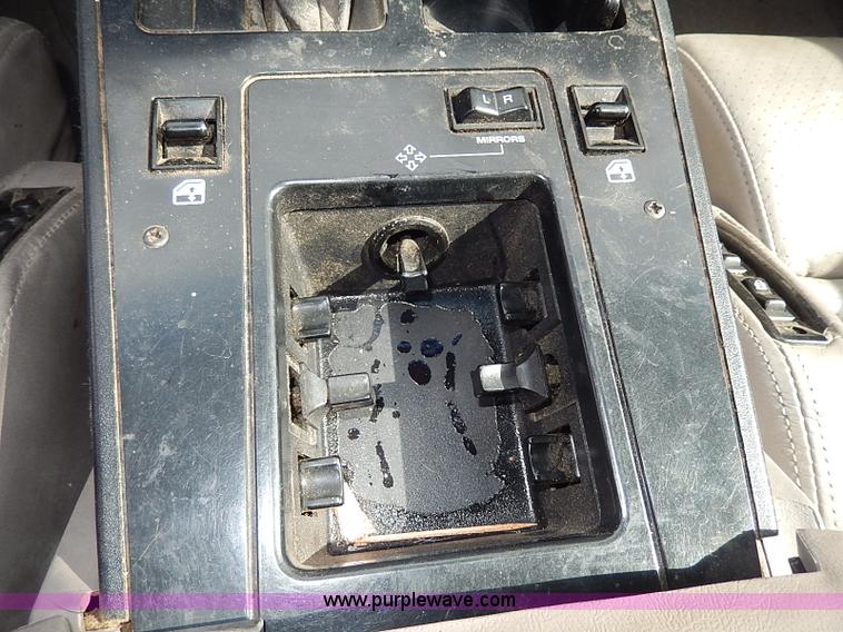 image for item I3704 1988 Chevrolet Corvette convertible