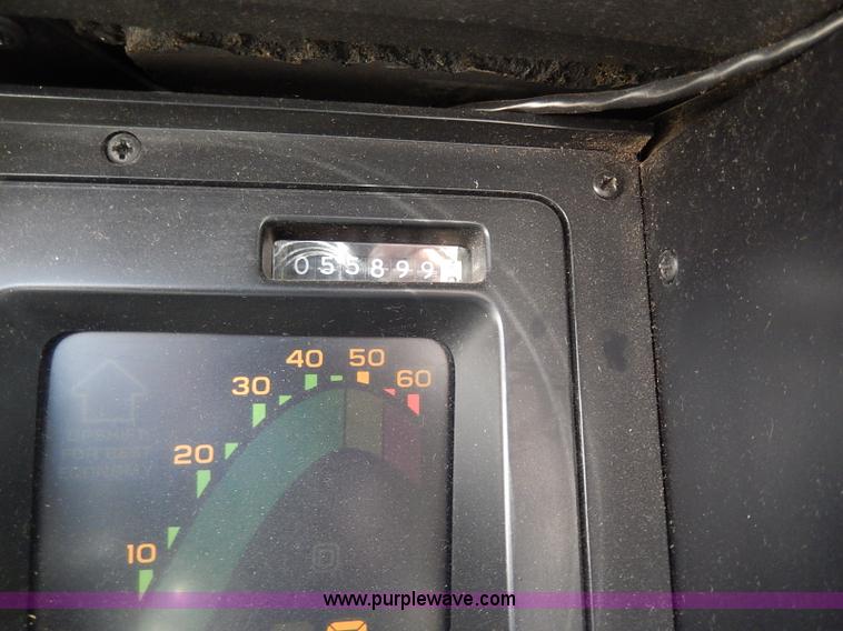 image for item I3704 1988 Chevrolet Corvette convertible