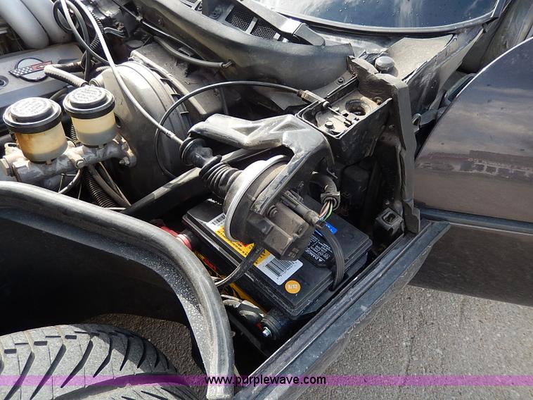 image for item I3704 1988 Chevrolet Corvette convertible