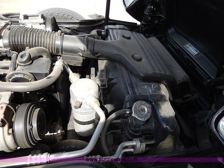 image for item I3704 1988 Chevrolet Corvette convertible