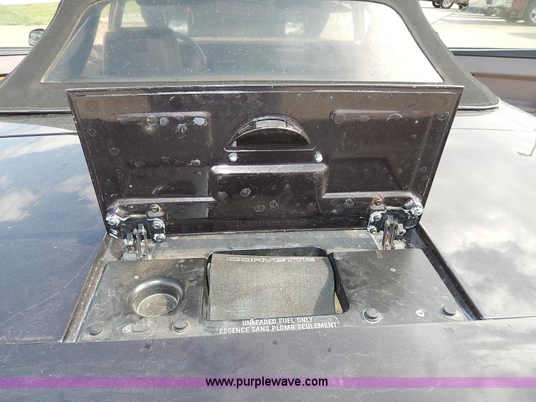 image for item I3704 1988 Chevrolet Corvette convertible