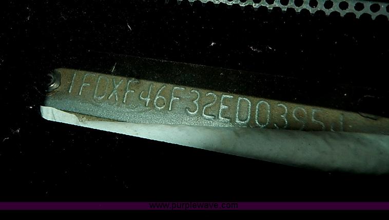 image for item I3708 2002 Ford F450 Super Duty XL flatbed pickup truck