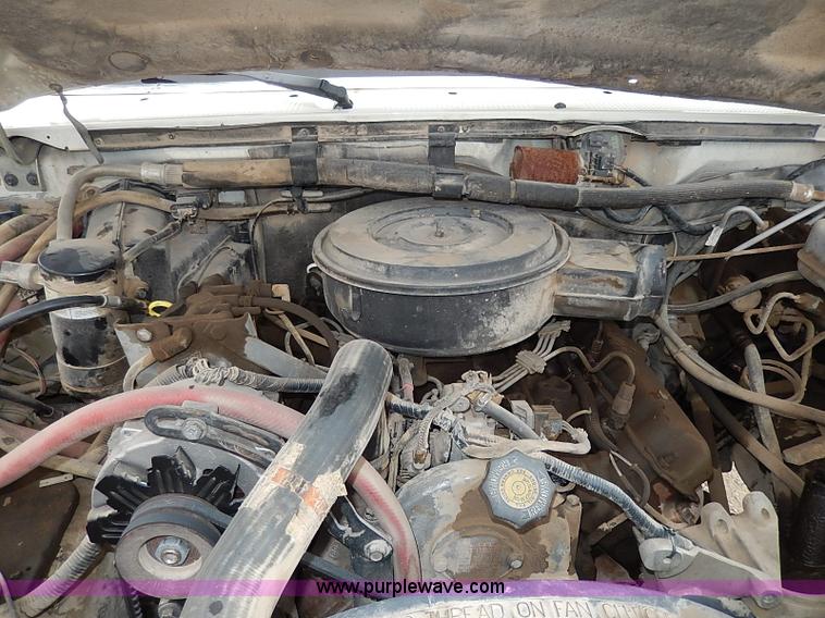 image for item I3709 1989 Ford F450 Super Duty XL dump bed truck