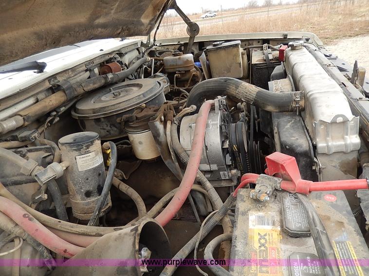 image for item I3709 1989 Ford F450 Super Duty XL dump bed truck