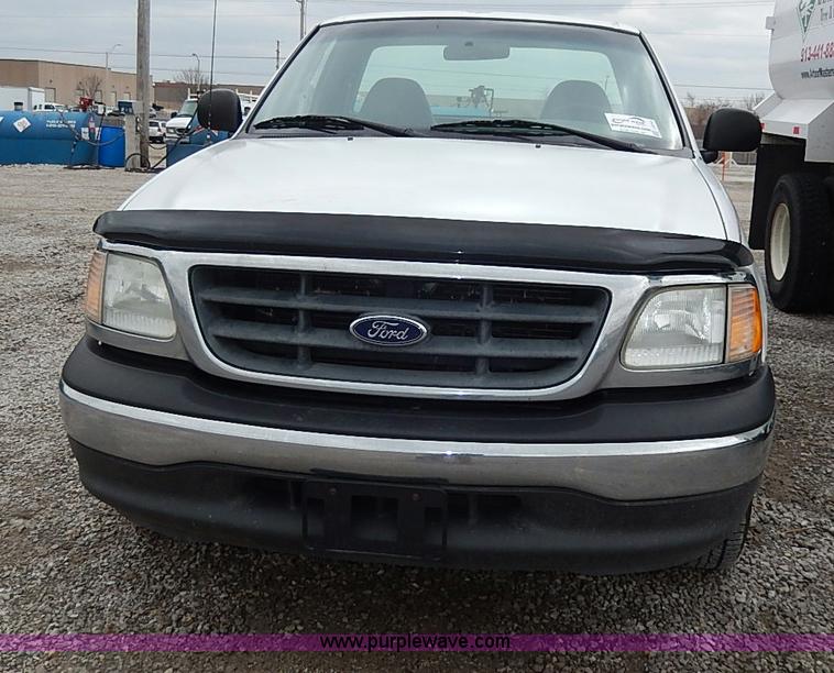 image for item I3713 2002 Ford F150 pickup truck