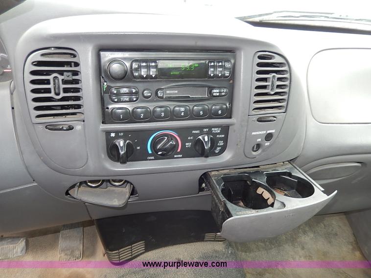 image for item I3713 2002 Ford F150 pickup truck