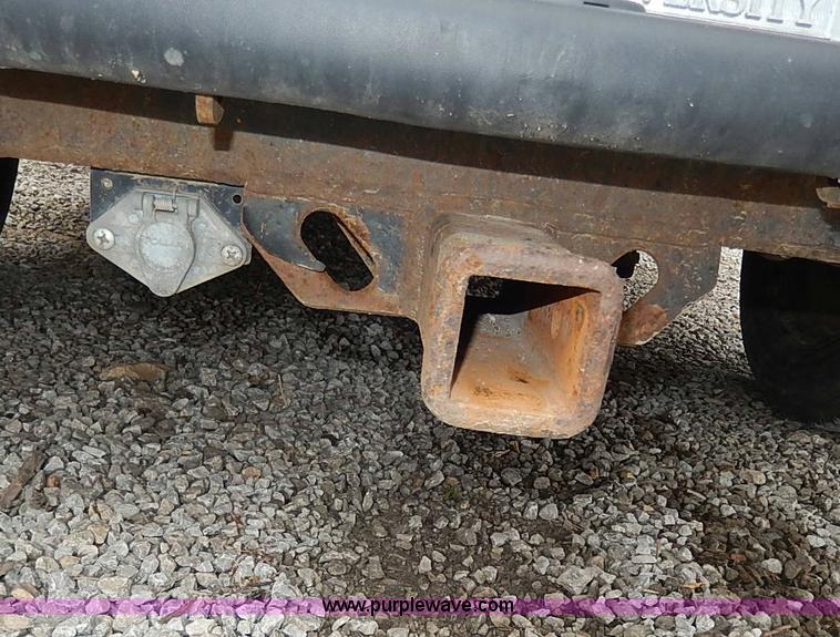 image for item I3713 2002 Ford F150 pickup truck