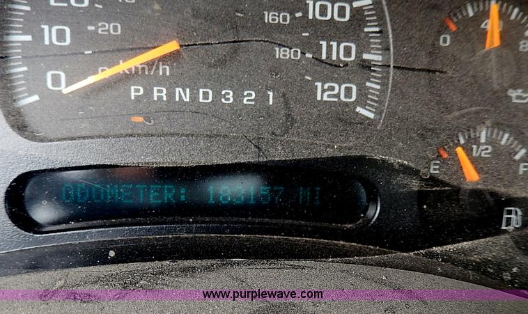 image for item I3722 2006 Chevrolet Silverado 1500 pickup truck