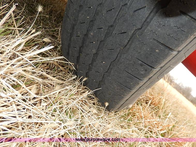 image for item I3722 2006 Chevrolet Silverado 1500 pickup truck