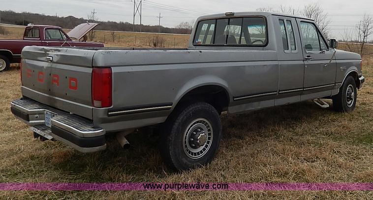 image for item I3725 1991 Ford F250 Super Duty XLT Lariat SuperCab pickup truck