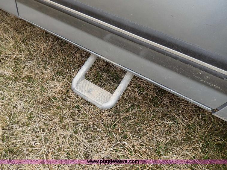 image for item I3725 1991 Ford F250 Super Duty XLT Lariat SuperCab pickup truck