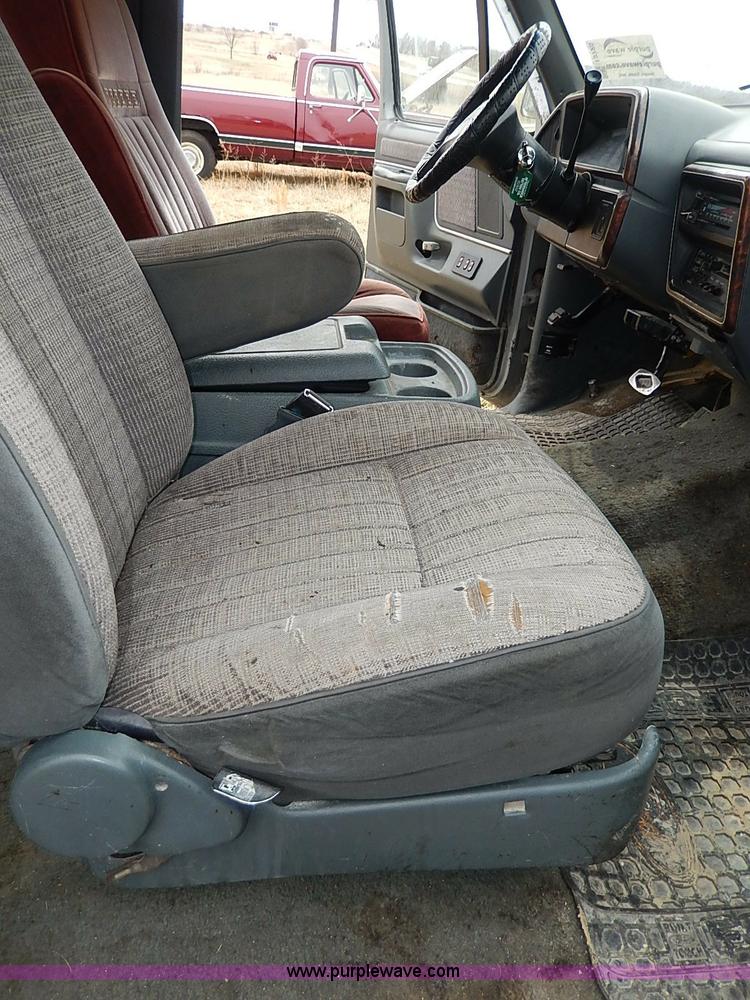 image for item I3725 1991 Ford F250 Super Duty XLT Lariat SuperCab pickup truck