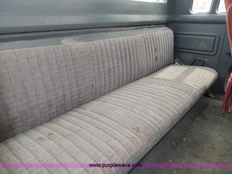 image for item I3725 1991 Ford F250 Super Duty XLT Lariat SuperCab pickup truck