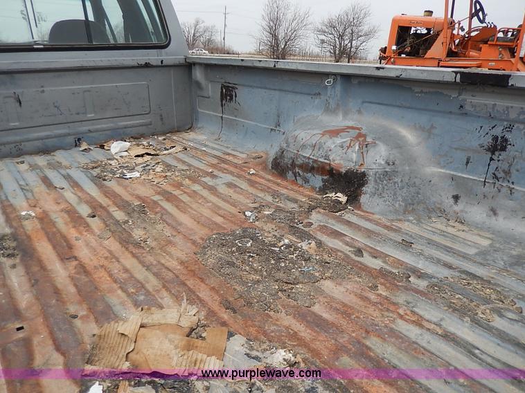 image for item I3725 1991 Ford F250 Super Duty XLT Lariat SuperCab pickup truck