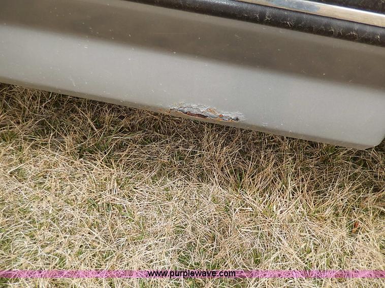 image for item I3725 1991 Ford F250 Super Duty XLT Lariat SuperCab pickup truck