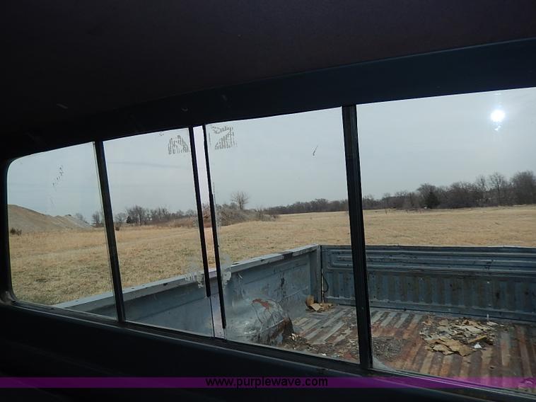 image for item I3725 1991 Ford F250 Super Duty XLT Lariat SuperCab pickup truck