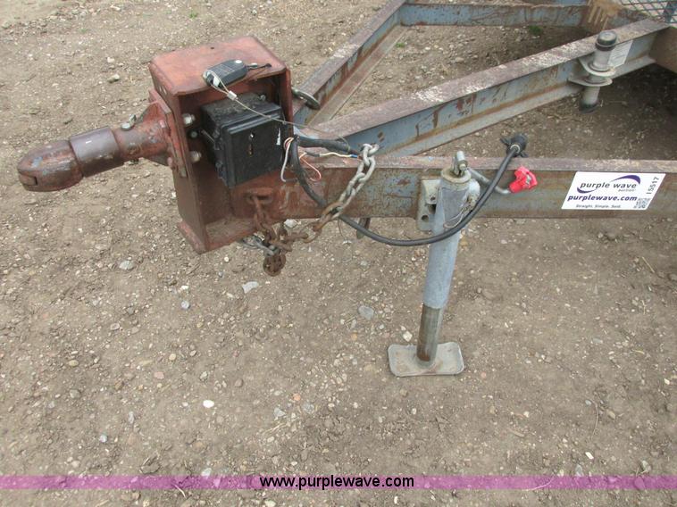 image for item I5517 1987 JFW tandem axle trailer