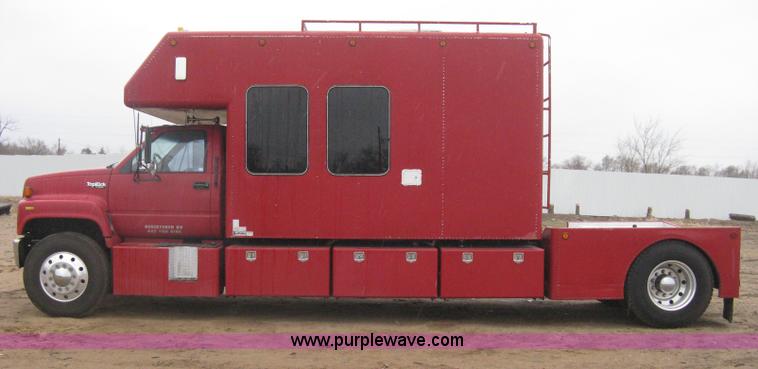 image for item I5539 1990 GMC TopKick Toterhome truck