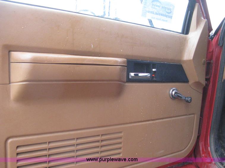 image for item I5539 1990 GMC TopKick Toterhome truck