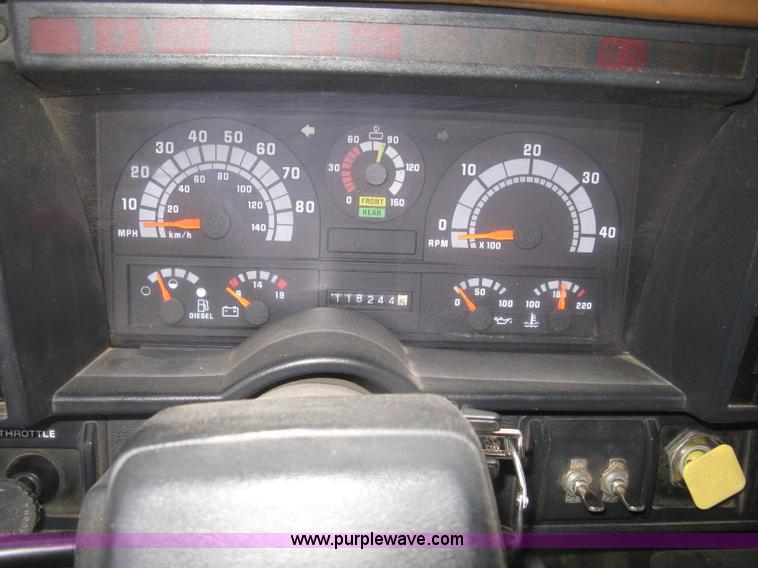 image for item I5539 1990 GMC TopKick Toterhome truck