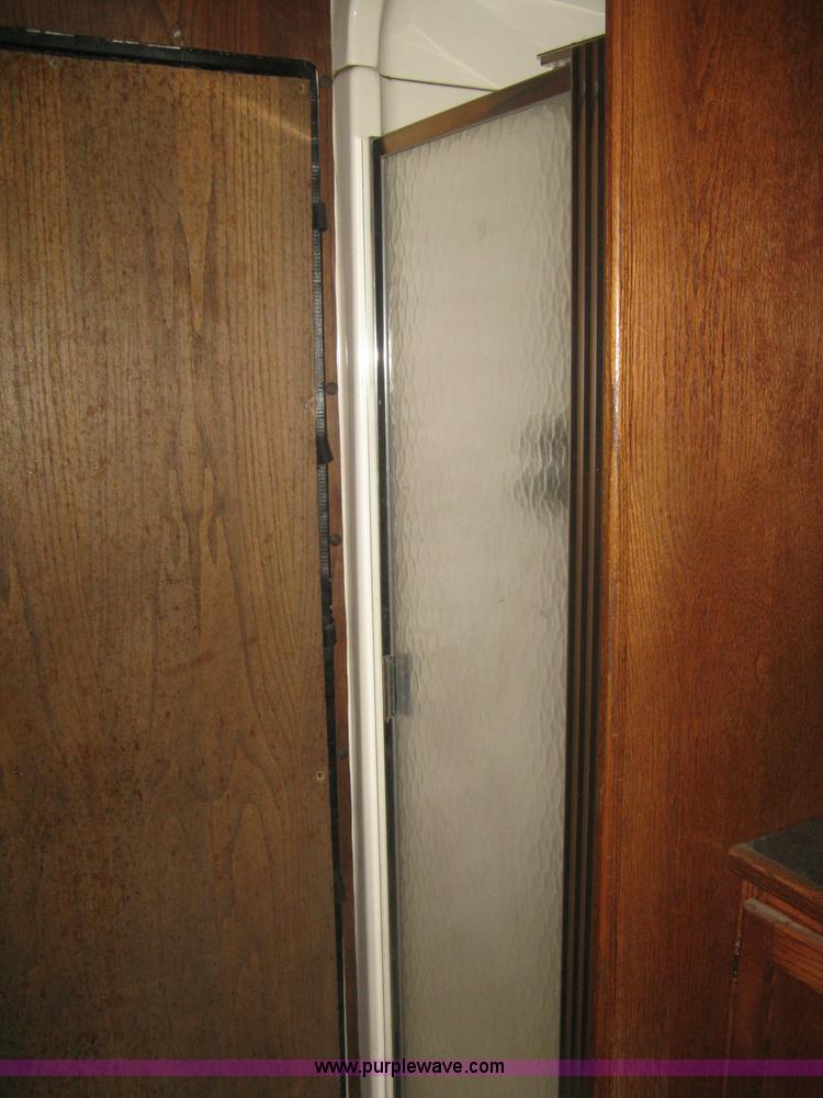 image for item I5539 1990 GMC TopKick Toterhome truck