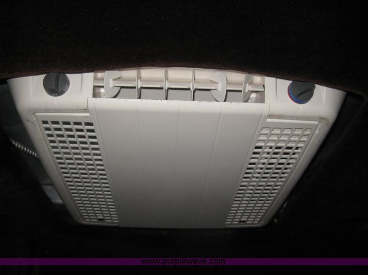 image for item I5539 1990 GMC TopKick Toterhome truck