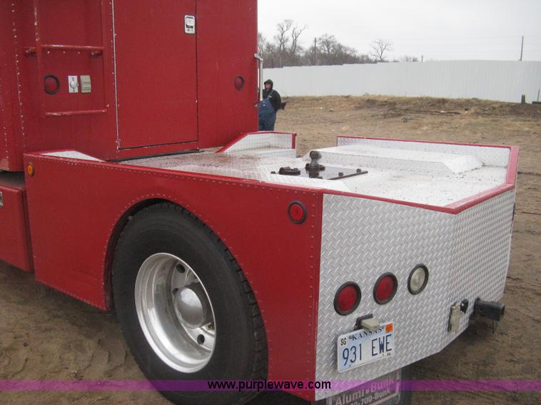 image for item I5539 1990 GMC TopKick Toterhome truck