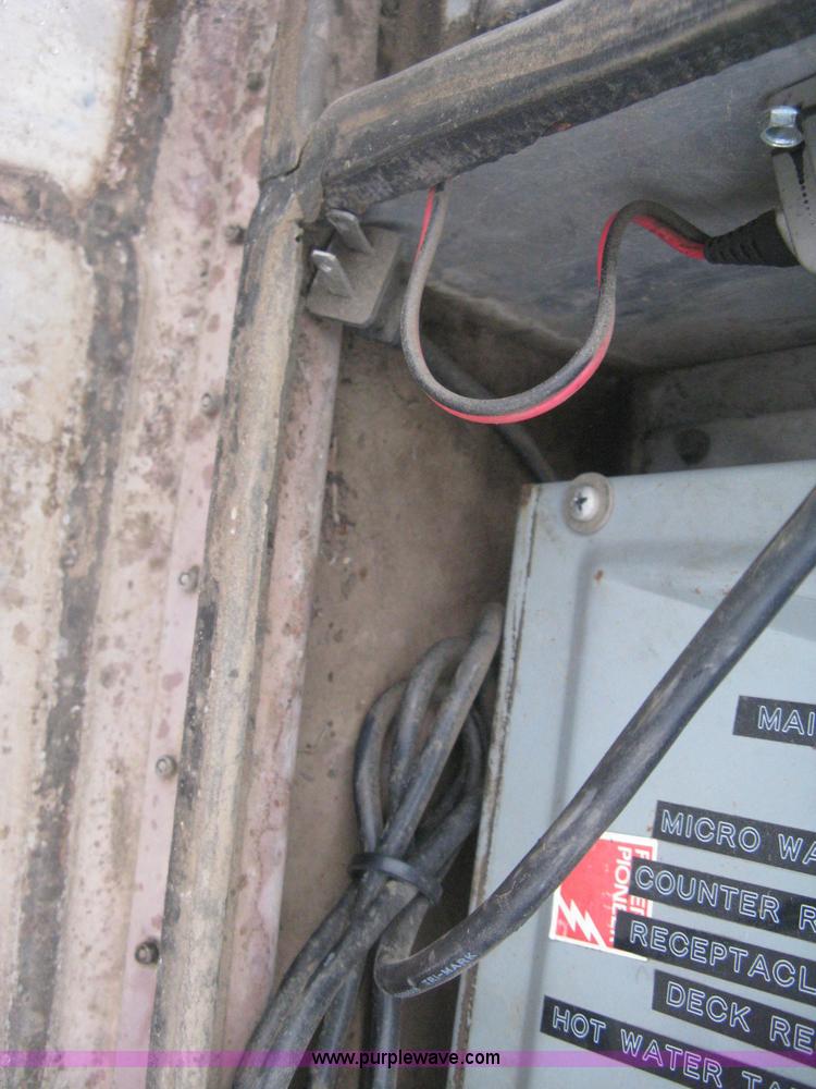 image for item I5539 1990 GMC TopKick Toterhome truck