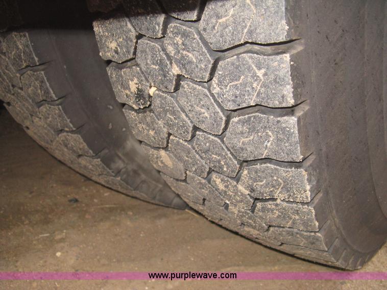 image for item I5539 1990 GMC TopKick Toterhome truck