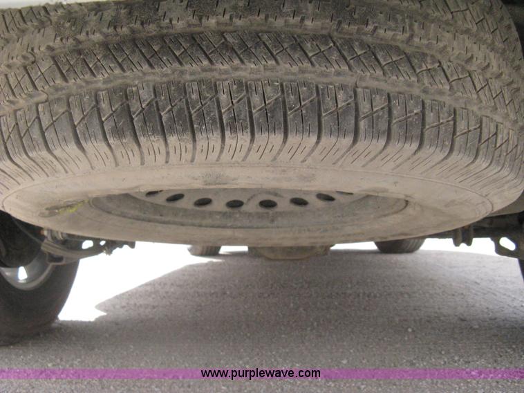 image for item I5559 2011 Chevrolet Suburban LT 1500 SUV