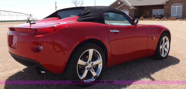 image for item I9001 2007 Pontiac Solstice convertible