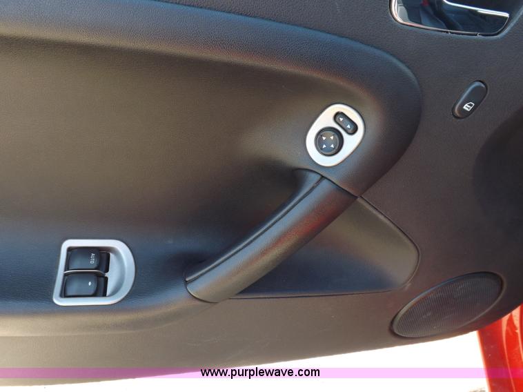 image for item I9001 2007 Pontiac Solstice convertible