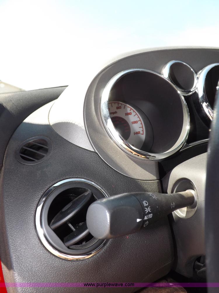 image for item I9001 2007 Pontiac Solstice convertible