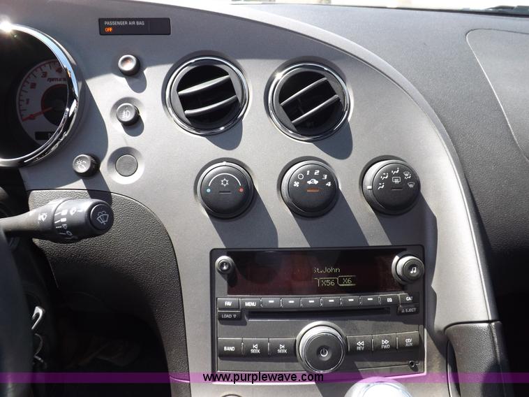 image for item I9001 2007 Pontiac Solstice convertible