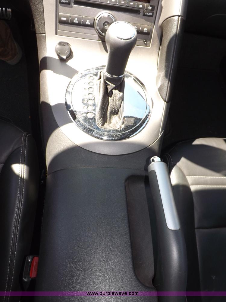 image for item I9001 2007 Pontiac Solstice convertible