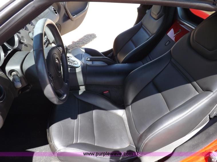 image for item I9001 2007 Pontiac Solstice convertible