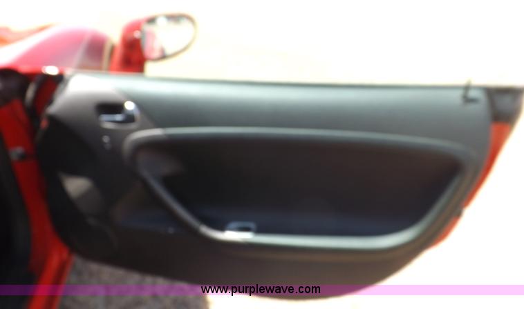 image for item I9001 2007 Pontiac Solstice convertible